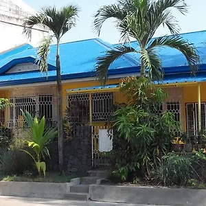  Homestay Yellow House Vacation
